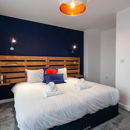 Stunning 2 Bed Flat 5min to Old Trafford Stadium Manchester Exterior foto